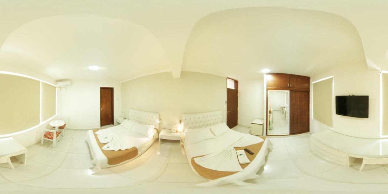 Hotel Plaza 24 Санта-Крус-де-ла-Сьерра Экстерьер фото